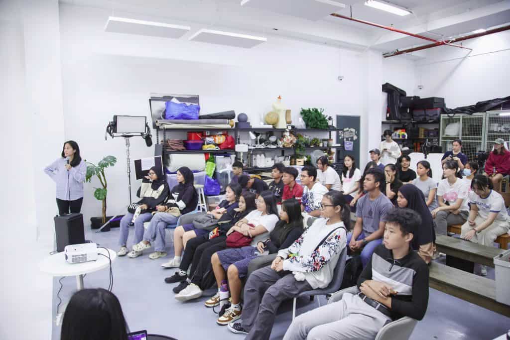 Vicinity hosts young participants as part of Ties of Love Singapore's Dream Big, Dream On initiative for at-risk youths.